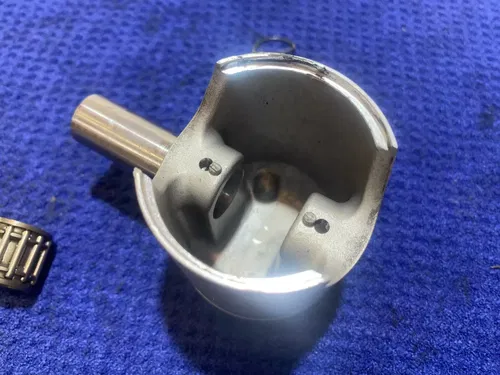 2004 Yamaha YZ85 OEM PISTON PIN CLIP ASSEMBLY YZ85 YAMAHA TOP END KIT 2004 YZ 85