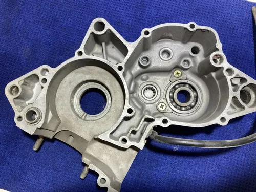 2003 YZ125 Crankcase LEFT OEM Engine Bottom End Crank Case LEFT Yamaha YZ 125