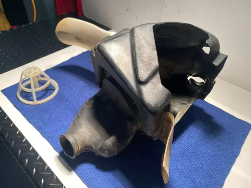 2002 KAWASAKI KX85 OEM AIRBOX INTAKE AIR CLEANER CASE AIR FILTER HOUSING OEM KX