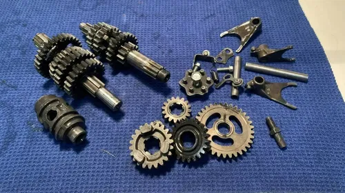 2000 KAWASAKI KX100 OEM ENGINE TRANSMISSION TRANNY SHIFT FORKS ASSEMBLY GEARS