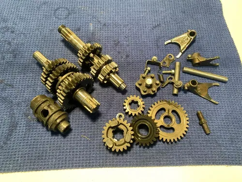 2000 KAWASAKI KX100 OEM ENGINE TRANSMISSION TRANNY SHIFT FORKS ASSEMBLY GEARS