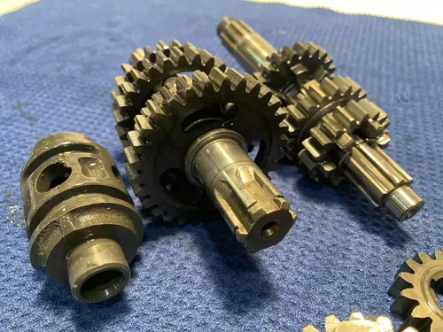 2000 KAWASAKI KX100 OEM ENGINE TRANSMISSION TRANNY SHIFT FORKS ASSEMBLY GEARS