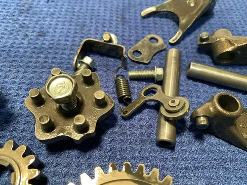 2000 KAWASAKI KX100 OEM ENGINE TRANSMISSION TRANNY SHIFT FORKS ASSEMBLY GEARS