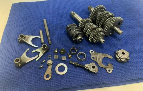 2001 00-01 YZ125 YZ 125 Transmission Gearbox Main Counter Shaft Shift Forks Drum