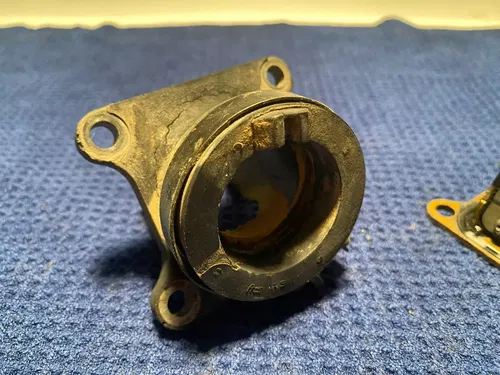 2002 KAWASAKI KX85 OEM INTAKE REED BLOCK ASSEMBLY CARBURATOR HOLDER