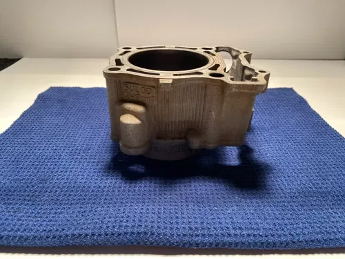 2002 YAMAHA WR250F YZ250F OEM ENGINE MOTOR CYLINDER BORE JUG OEM