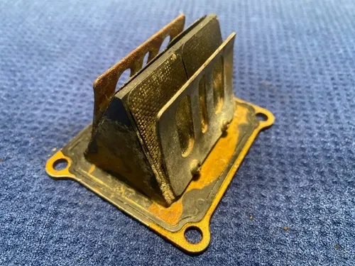 2000 SUZUKI RM125 REEDS ASSEMBLY SUZUKI RM REED CAGE RM125 SUZUKI 2000 RM125 #2