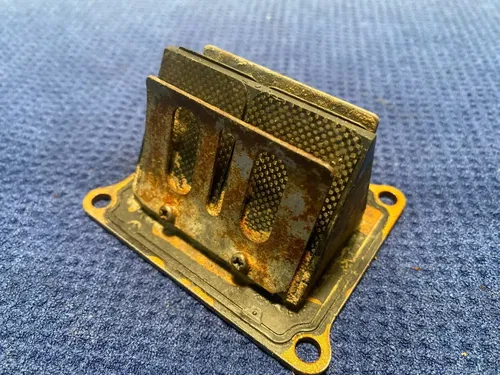 2000 SUZUKI RM125 REEDS ASSEMBLY SUZUKI RM REED CAGE RM125 SUZUKI 2000 RM125 #2