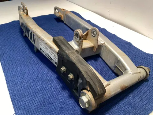 2003 YAMAHA TTR125 TTR125E SMALL WHEEL OEM SWINGARM SWING ARM SUSPENSION ARM OEM