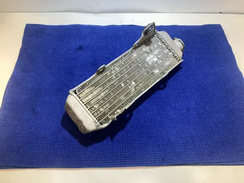 96-02 1998 CR80R 03-07 CR85R RADIATOR ENGINE COOLING AIR FLOW OEM CR80 RADIATOR