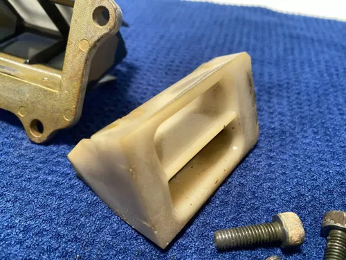 2000 YAMAHA YZ250 OEM INTAKE REED BLOCK ASSEMBLY 4XL-13610-00-00 OEM YZ250