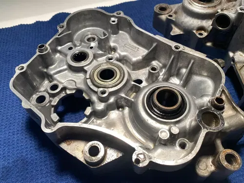 1997 93-01 YZ80 ENGINE SET CRANKCASE BOTTOM END GEAR BOX CARTER 4ES-15121-02-00