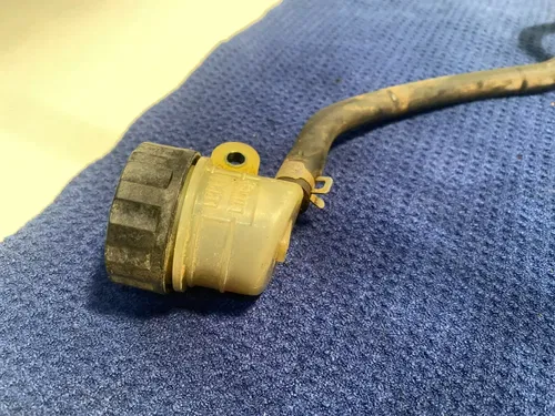 2002 02 Yamaha YZ85 YZ 85 Rear Brake Master Cylinder Caliper Hose Line Guard OEM
