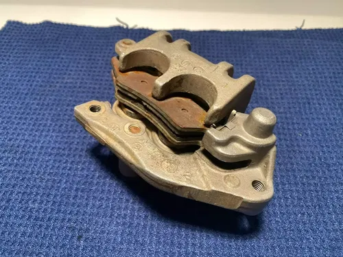 2002 YZ250f Front Brake Caliper NISSIN Pads Piston YAMAHA YZ250F OEM 00-02
