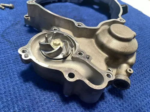 2002 00-02 KX125 KX 125 Inner Intermediate Clutch Cover Water Pump Housing Case