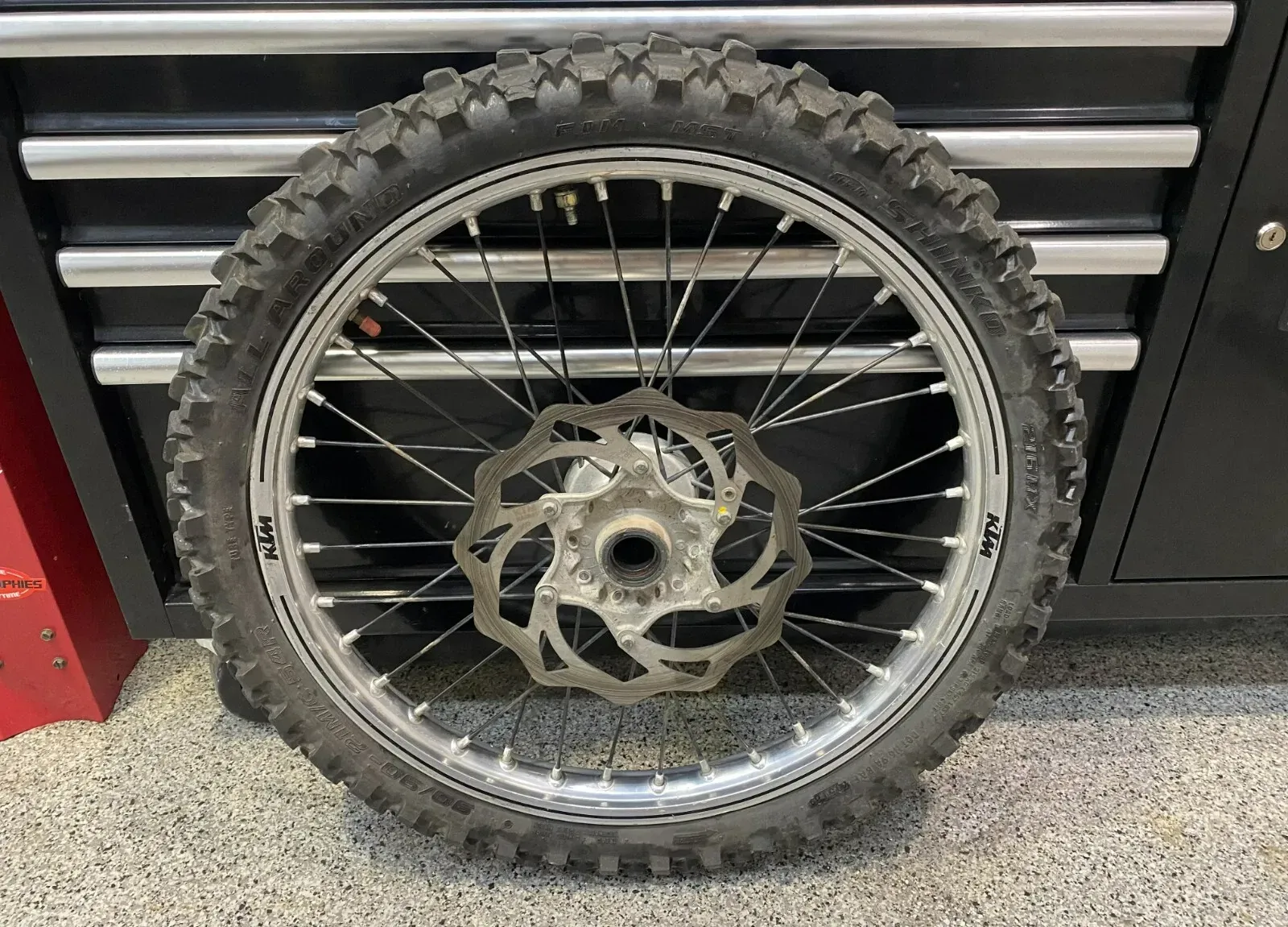 KTM 21 COMPLETE FRONT WHEEL ASSEMBLY W/TUBLESS SYSTEM 04-14 125 200 250 300 450