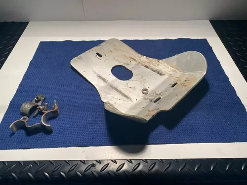 2002 YZ250 Skid Plate Aluminum skid plate 1999-2004 Yamaha yz250 2 stroke guard
