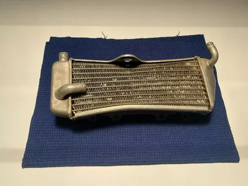 2004 Yamaha OEM YZ450f LEFT Engine Motor Cooling Cooler Radiator OEM