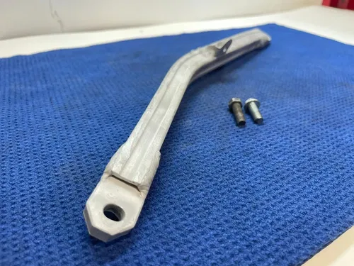1996 SUZUKI RMX250 SUB FRAME SUPPORT BRACE BAR STABILIZER OEM SUZUKI RMX BRACE 2