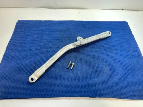 1996 SUZUKI RMX250 SUB FRAME SUPPORT BRACE BAR STABILIZER OEM SUZUKI RMX BRACE 2
