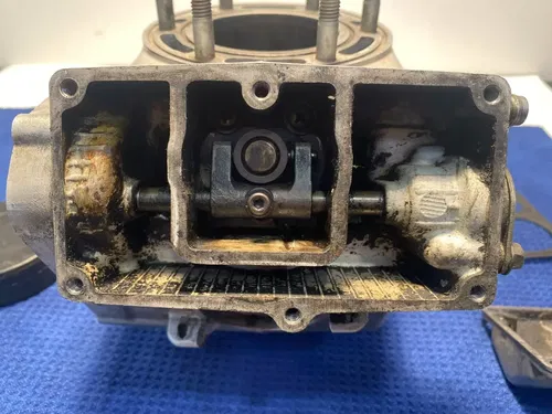 1998 SUZUKI RM250 RM 250 OEM ENGINE MOTOR CYLINDER BORE JUG HEAD TOP END 96-00