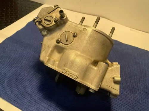 1998 SUZUKI RM250 RM 250 OEM ENGINE MOTOR CYLINDER BORE JUG HEAD TOP END 96-00