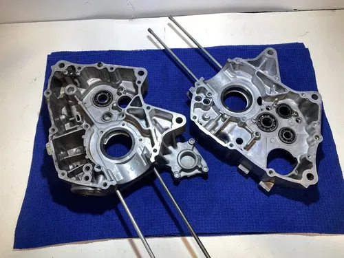 2003-2009 Kawasaki KLX110 OEM CASES LEFT AND RIGHT CRANK CASE SET ASSEMBLY #08