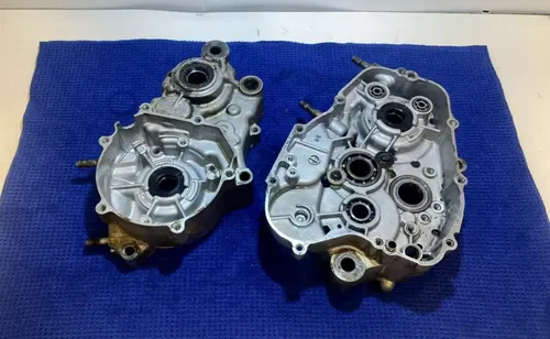 2007 Kawasaki KX85 KX 85 ENGINE MOTOR CRANKCASE CRANK CASES Left Right Case