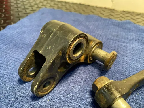 2015 YZ125 OEM YAMAHA REAR LINKAGE & KNUCKLE ASSEMBLY OEM LINKAGE 2015 YZ125