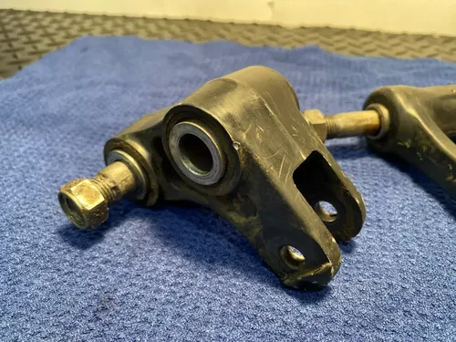 2015 YZ125 OEM YAMAHA REAR LINKAGE & KNUCKLE ASSEMBLY OEM LINKAGE 2015 YZ125