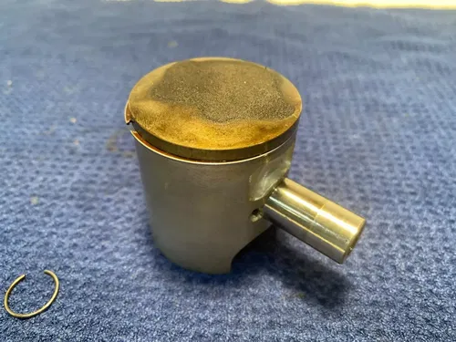 2003 Yamaha YZ85 OEM PISTON PIN CLIP ASSEMBLY YZ85 YAMAHA TOP END KIT 2003