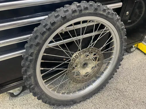 96-01 YZ250 YZ125 Front Wheel OEM 4SS-25111-01-00 1.6 x 21" COMPLETE WHEEL