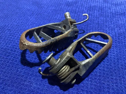 1999 Suzuki RM 250 Foot Pegs Left Right 43551-36E40-019 OEM SUZUKI RM 250 PEGS