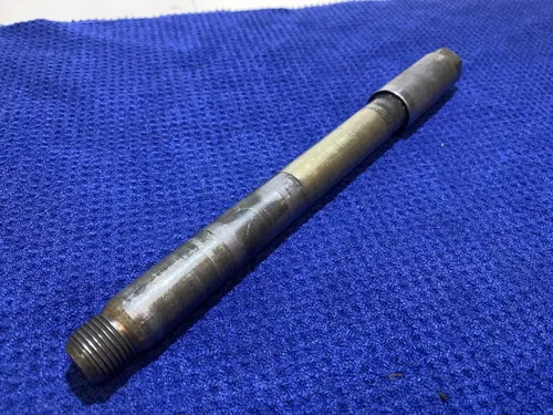 1999 SUZUKI RM 250 RM250 OEM FRONT WHEEL AXLE OEM RM250 SUZUKI AXEL FRONT RM250