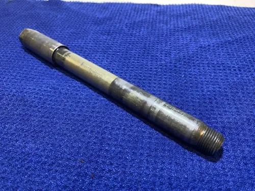 1999 SUZUKI RM 250 RM250 OEM FRONT WHEEL AXLE OEM RM250 SUZUKI AXEL FRONT RM250