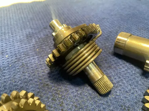SUZUKI RM125 2000 OEM KICKSTART IDLER GEAR CRANK GEAR 26211-27C02