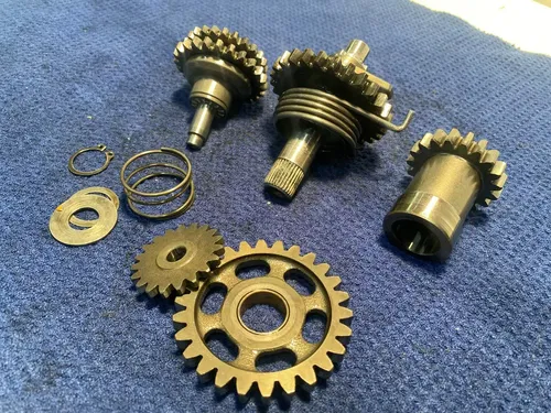 SUZUKI RM125 2000 OEM KICKSTART IDLER GEAR CRANK GEAR 26211-27C02