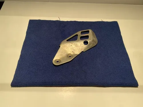 ✅2002 yz250f Right Side Frame Gaurd Rear Brake Cover YAMAHA YZ250F OEM 00-02 #1