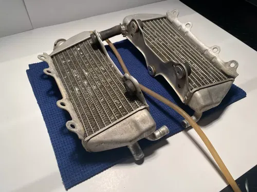 2002 Yamaha OEM YZ250f Engine Motor Cooling Cooler Radiator ASSEMBLY YAMAHA