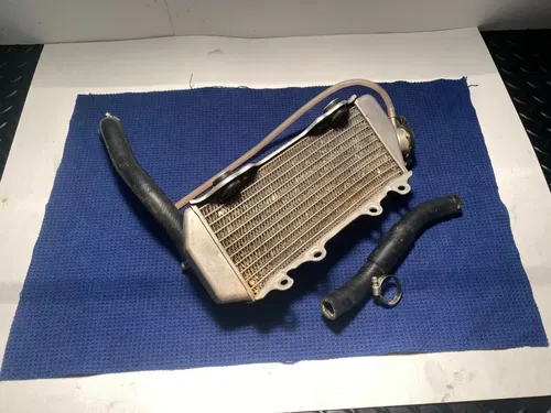 2004 Yamaha YZ85 RADIATOR & HOSE ASSEMBLY WITH OEM GUARD OEM YAMAHA YZ 85