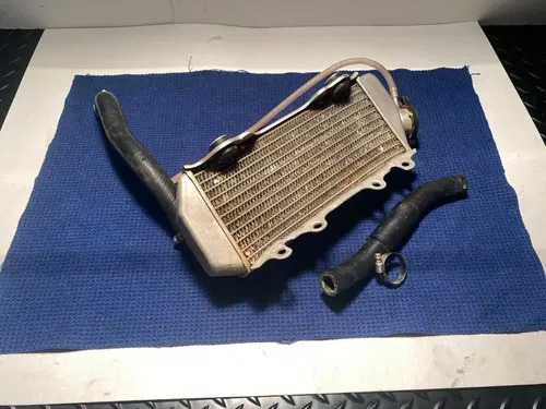 2004 Yamaha YZ85 RADIATOR & HOSE ASSEMBLY WITH OEM GUARD OEM YAMAHA YZ 85