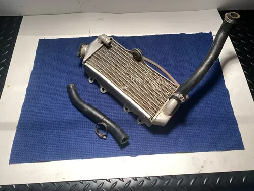 2004 Yamaha YZ85 RADIATOR & HOSE ASSEMBLY WITH OEM GUARD OEM YAMAHA YZ 85