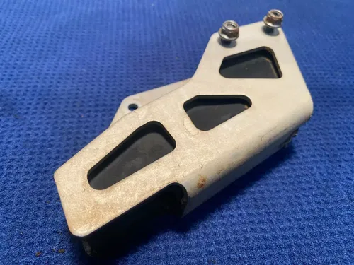 2000 Suzuki RM125 Chain Guide Guard Protector Slide OEM Silver Swingarm RM125 #2