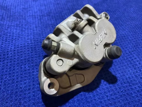 1999 SUZUKI RM250 RM125 RMZ250 OEM FRONT BRAKE CALIPER ASSEMBLY OEM SUZUKI RM250