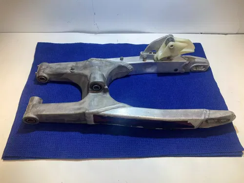 1998 - 2002 CR80R CR80 R REAR SUSPENSION ARM WHEEL SUPPORT SWINGARM 03 - 07 CR85