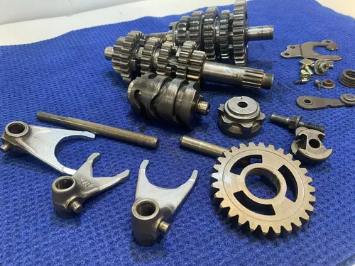 1998 YAMAHA YZ 125 YZ125 TRANSMISSION ENGINE MOTOR OEM GEARS ASSEMBLY OEM YAMAHA
