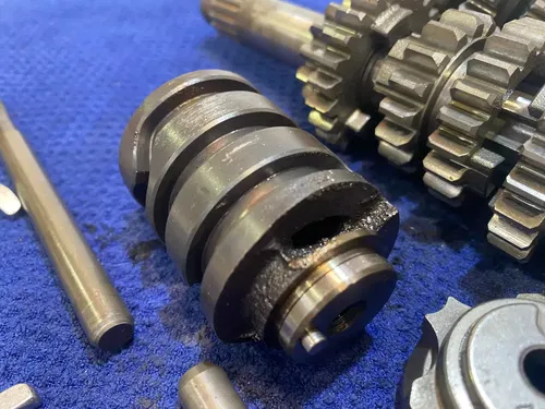 1998 YAMAHA YZ 125 YZ125 TRANSMISSION ENGINE MOTOR OEM GEARS ASSEMBLY OEM YAMAHA