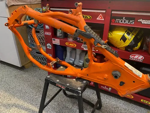 KTM 350 EXC-F OEM FRAME CHASSIS 2015 KTM 350 EXC-F MAIN FRAME CHASSIS KTM 350