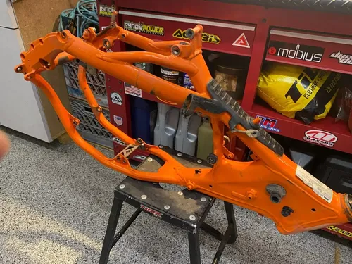 KTM 350 EXC-F OEM FRAME CHASSIS 2015 KTM 350 EXC-F MAIN FRAME CHASSIS KTM 350