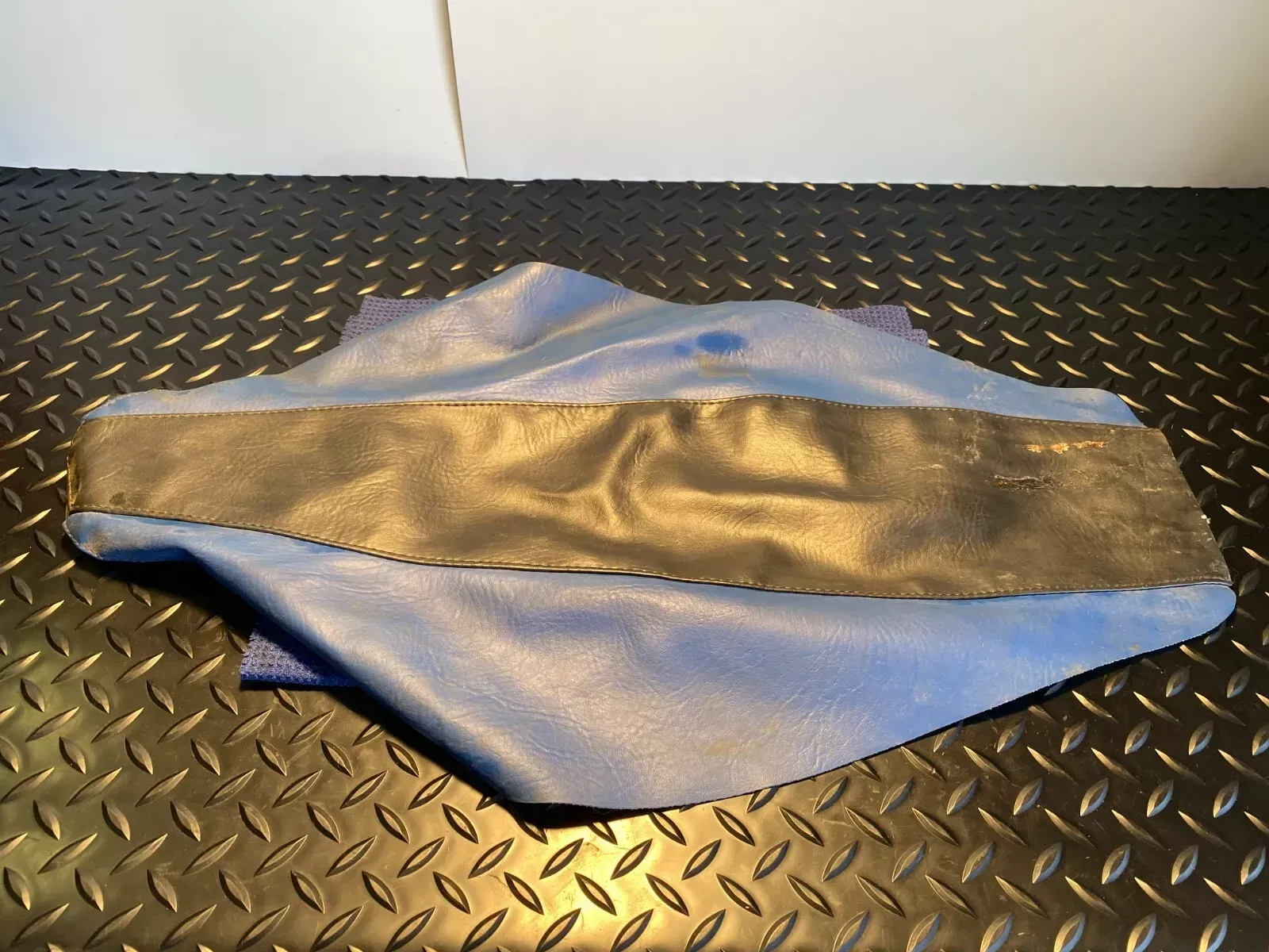 2004 YZ450F OEM YAMAHA SEAT COVER YZ450F YZ250F YZ125 YAMAHA